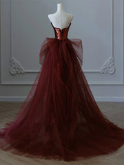 Paiete roșii de vin și rochie de petrecere lungă cu margele de tul, rochie de seară roșie