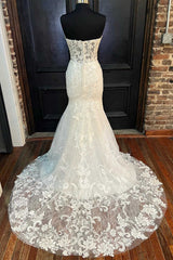 White Appliques Strapless Mermaid Long Wedding Dresses