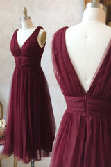 Burgundy V Neck Empire Tulle Short Homecoming Dresses