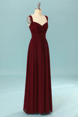 Elegant Pleated Burgundy Bridesmaid Dresses with Keyhole