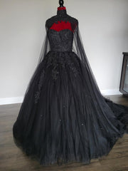 Black Full Ballgown With High Neck Veil Wedding Dresses, Bridal Gown With Long Train Sleeveless Sweetheart Strapless