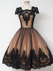 Black Lace Short Vintage Prom Dresses with Cap Sleeves