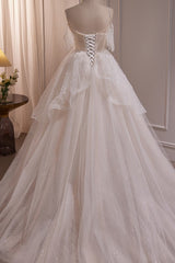 Elegant Tulle Spaghetti Straps Ball Gown Wedding Dresses with Beads