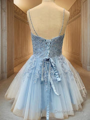 A-Line/Princess V-neck Short/Mini Tulle Homecoming Dresses With Appliques Lace