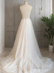 A-Line/Princess V-neck Sweep Train Tulle Wedding Dresses With Appliques Lace