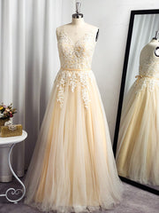 A-line Spaghetti Straps Appliques Lace Floor-Length Tulle Dresses