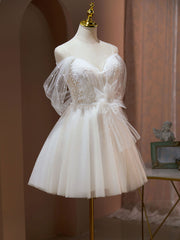 A Line Sweetheart Neck Tulle Lace Beige Short Prom Dresses,  Puffy Cute Homecoming Dresses