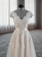 A-line V-neck Appliques Lace Floor-Length Lace Wedding Dresses