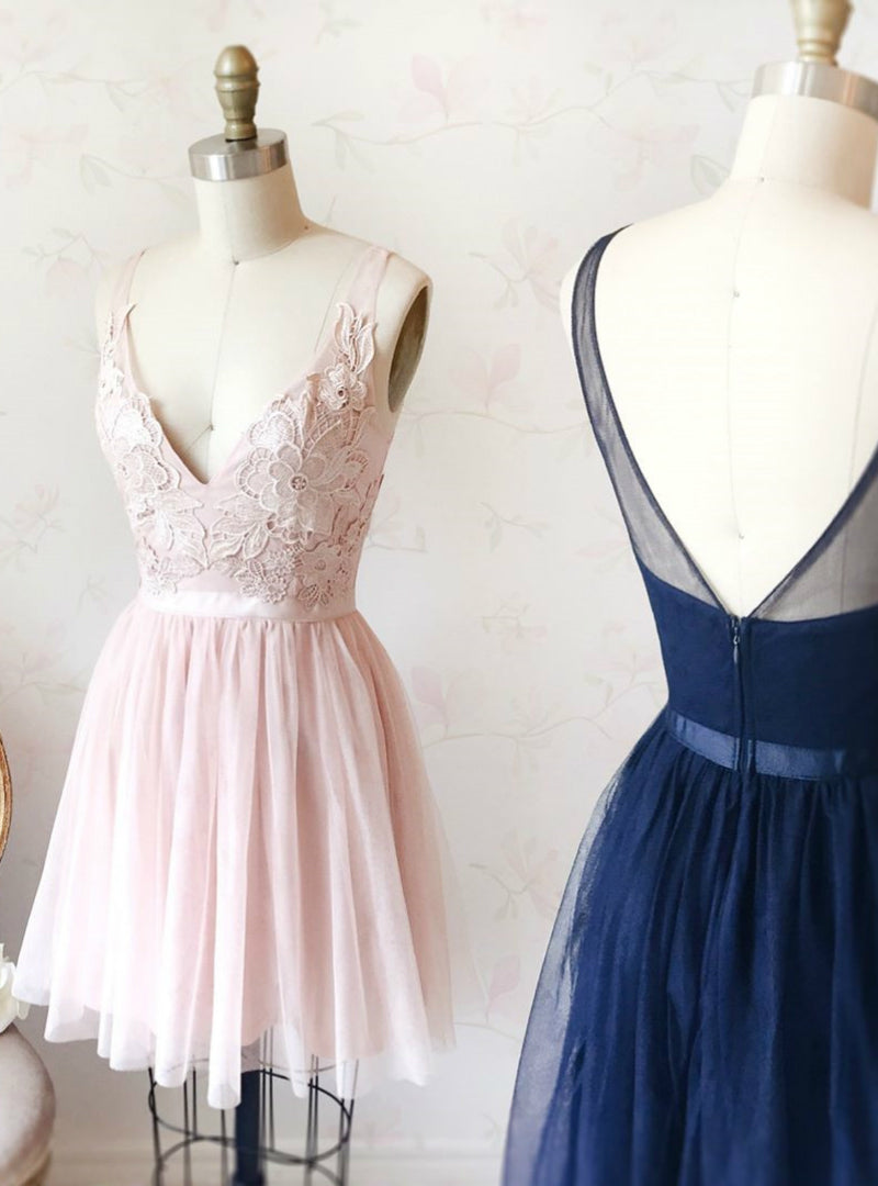 A-Line V-neck Bakless Tulle Appliques Homecomign Dress