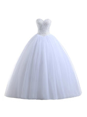 Ball Gown Sweetheart Tulle Beading Wedding Dress