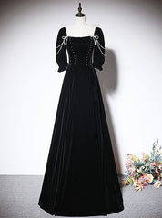 Black Velvet Short Sleeve Pearls Prom Dresses