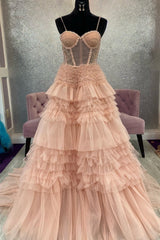 Blozende roze tule ruche lagen veter achter a-line prom jurk