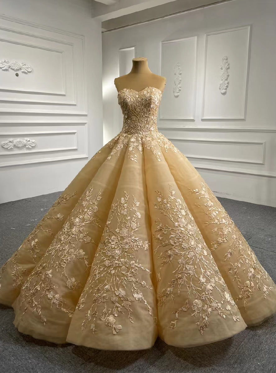 Champagne Ball Gown Sweetheart Appliques Prom Dress