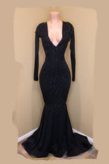 Elegant V-Neck Long Sleevess Appliques Sequins Mermaid Zipper Prom Dresses