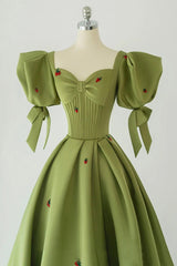 Green A-Line Long Prom Dresses Strawberry Lace, Lovely Short Sleeve Evening Dresses