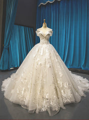 Ivory Ball Gown Tulle Appliques Off the Shoulder Wedding Dresses With Train