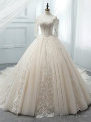 Light Champagne Tulle Short Sleeve Wedding Dress With Beading