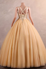 Abiti di quinceanera arancione chiaro Appliques in rilievo A-Line Tulle Long Ball Abiti da ballo