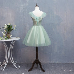 Lovely Short Tulle V-neckline with Flower Lace Party Dresses Homecoming Dresses, Short Formal Dresses