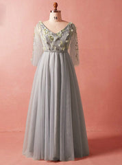 Plus Size Gray V-neck Long Sleeve Tulle Floor Length Prom Dresses