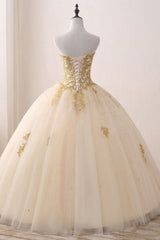 Quinceanera Dresses Ivory Ball Gown Sweetheart Strapless Sleeveless Appliques Beading Prom Dresses