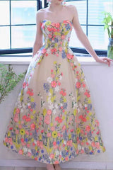 Ankle Length Sweetheart Embroidery Lace Homecoming Prom Dresses with Flowers