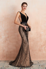 V-Neck Fitted Mermaid Black Prom Dresses with Sequins