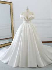 Satin blanc hors de l'épaule Robe de mariée avec perles