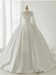 White Satin Pleats Pearls Wedding Dresses