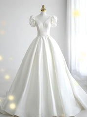 White Satin V-neck Puff Sleeve Wedding Dresses