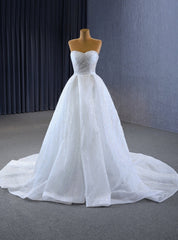 White Tulle Sweetheart Pearls Wedding Dresses