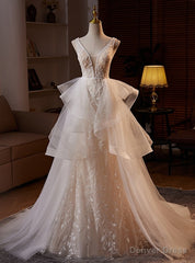 White Tulle V-neck Sequins Wedding Dress