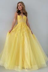 Applications en tulle jaune