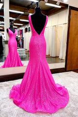 Hot pink havfrue prom kjole med watteau tog