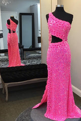 Hete roze een schouder pailletten prom jurk met spleet