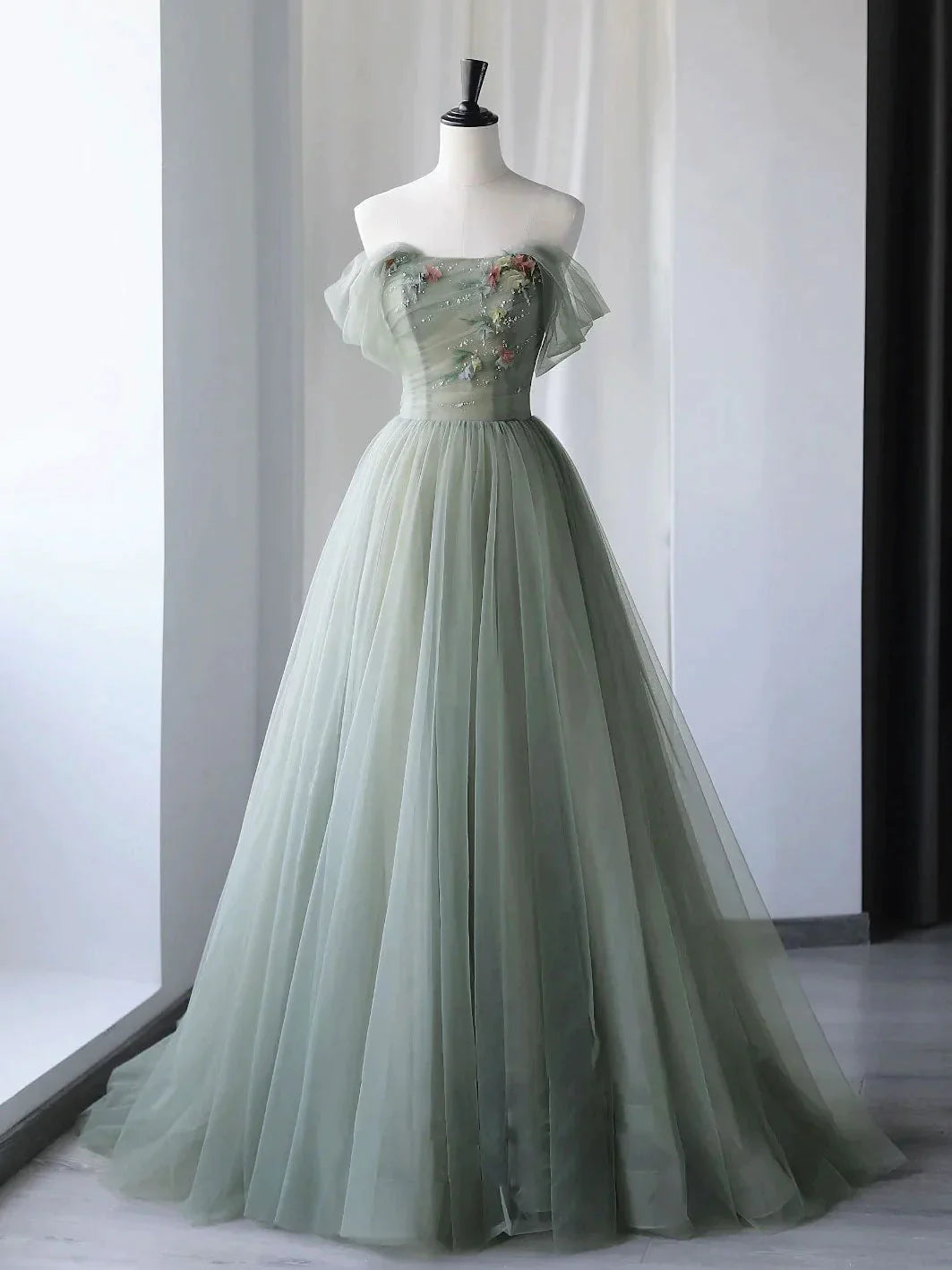 A-Line Green Tulle Long Prom Dress Outfits For Girls,Unique Formal Evening Dresses