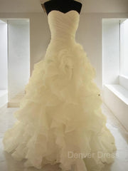 Ball Gown Sweetheart Court Train Organza Wedding Dresses