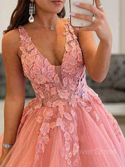Ball Gown V-neck Floor-Length Tulle Prom Dresses For Black girls With Appliques Lace