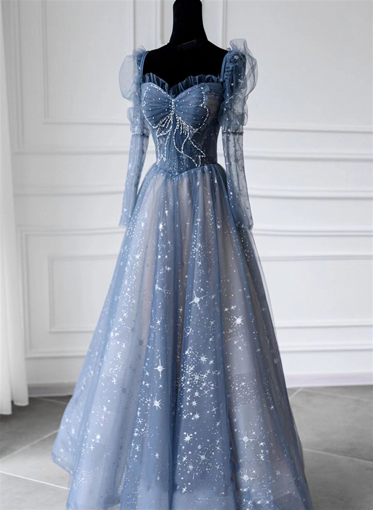 Blue Long Sleeves Sweetheart Beaded Tulle Formal Dress Outfits For Girls, Blue A-line Prom Dress