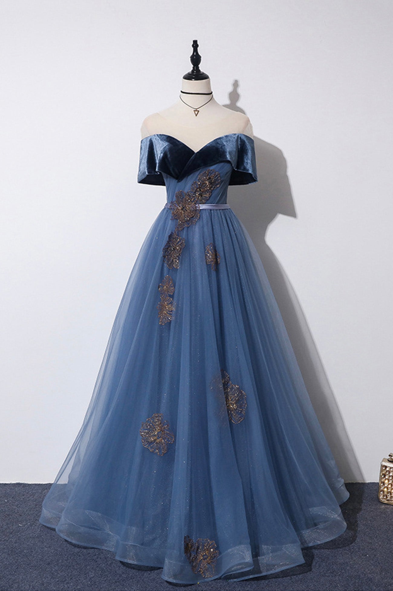 Blue Velvet Tulle Long A-Line Prom Dress Outfits For Girls, Off the Shoulder Evening Dress