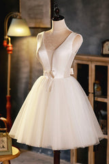 Champagne V-Neck Tulle Short Prom Dress Outfits For Girls, Champagne Homecoming Dress