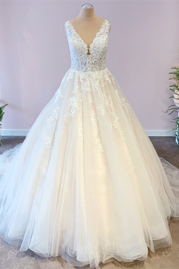 Gorgeous Long A-Line Tulle Wedding Dress Outfits For Women With Appliques Lace