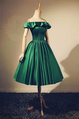 Lovely Green Satin Off Shoulder Knee Length Homecoming Dress Outfits For Girls, Short Prom Dress