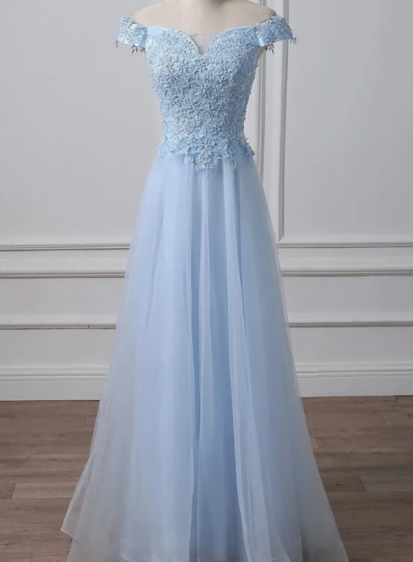 Beautiful Off Shoulder Tulle With Lace Lon Prom Dresses